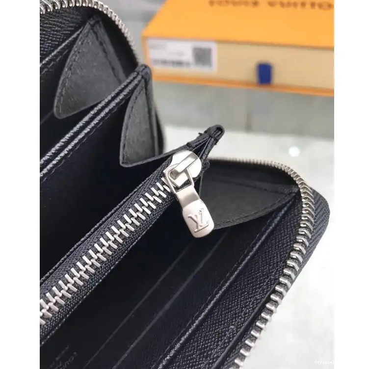 Official Brother Sam LV 19T1L0586 Bags 0817